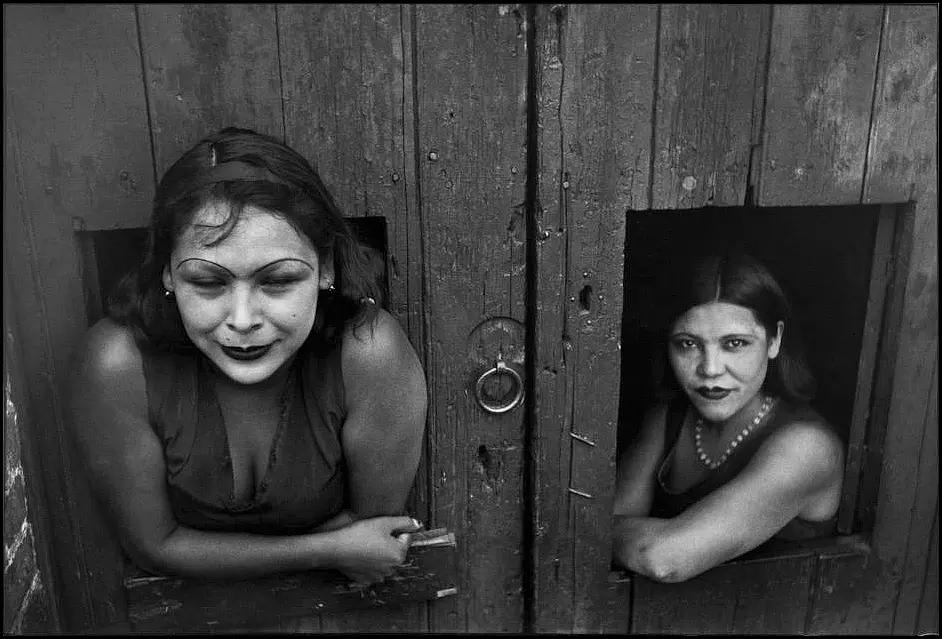 Quais são os assuntos da fotografia humanista?