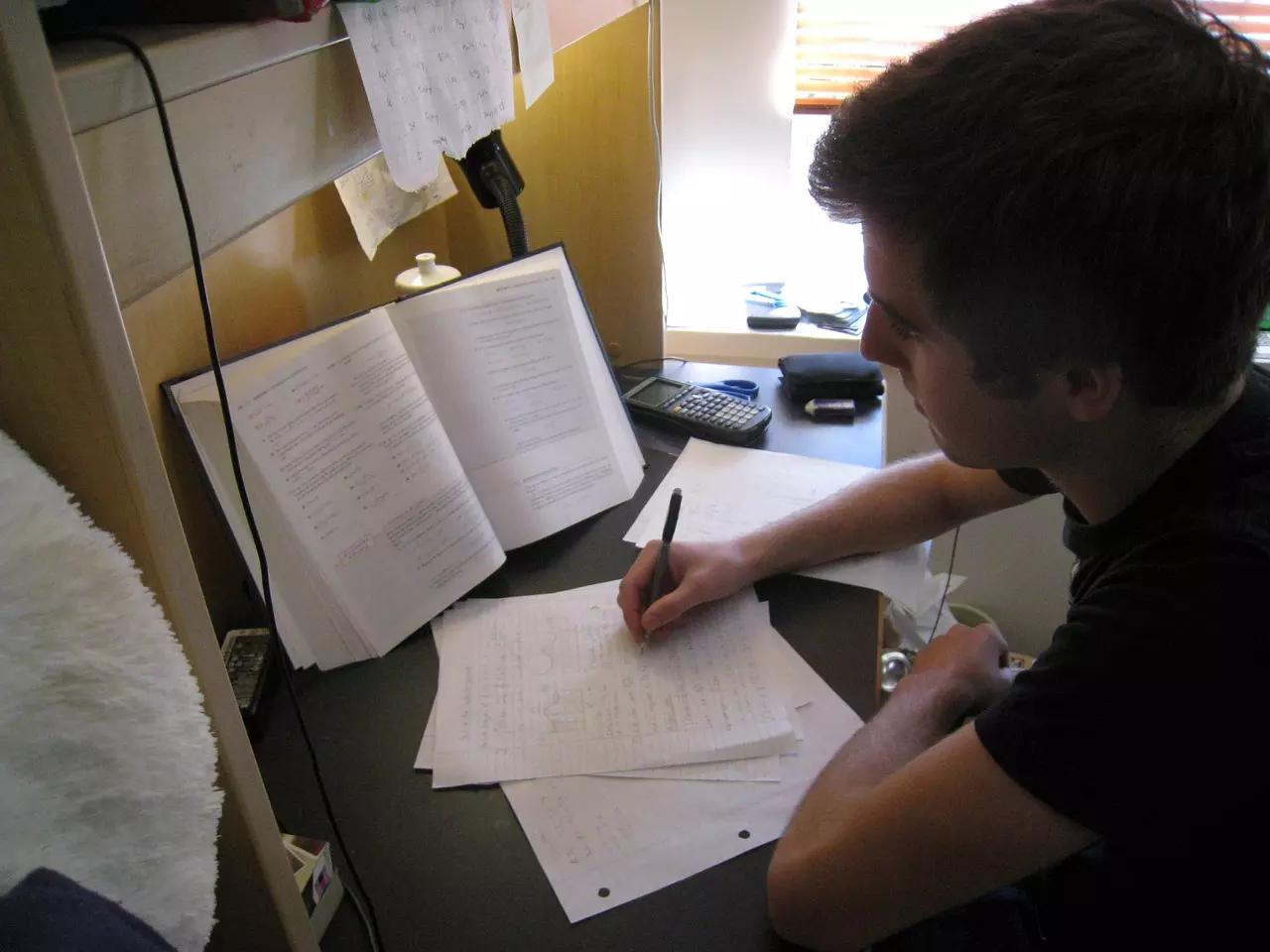 Orientação vocacional: o que fazer como estudo superior ou técnico?