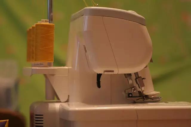 Os aparatos de overlock industriais são sempre mais caros.