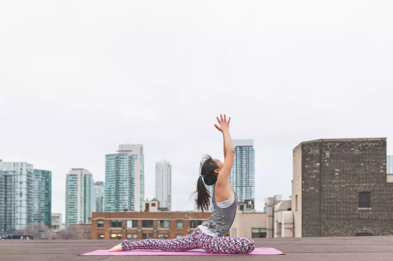Quem pode dar aula de yoga?