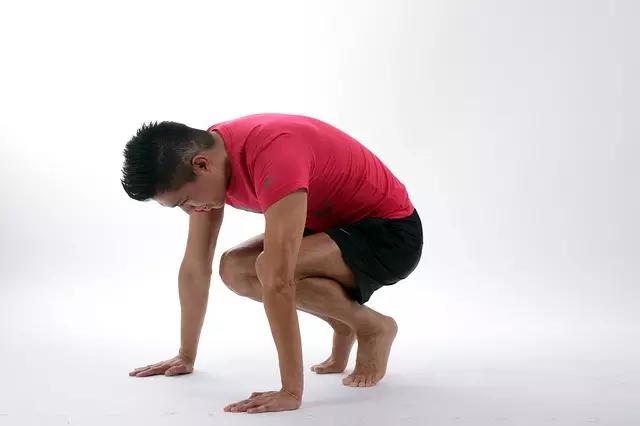 Homens também se vestem adequadamente