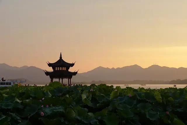 Na China, Pagode é um tipo de construção e não um estilo musical!