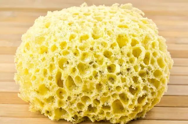 As crianças absorvem informações de maneira muito mais natural que as pessoas mais velhas.