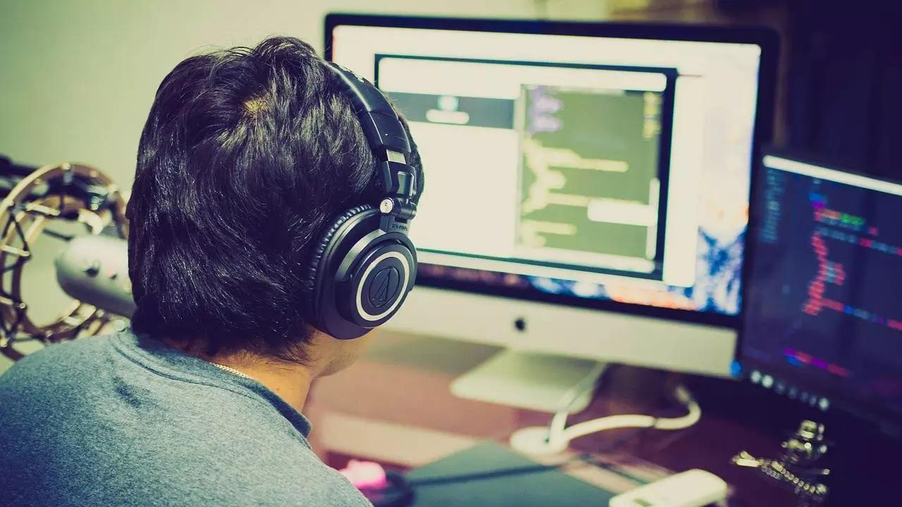 Faça aulas de programação para web