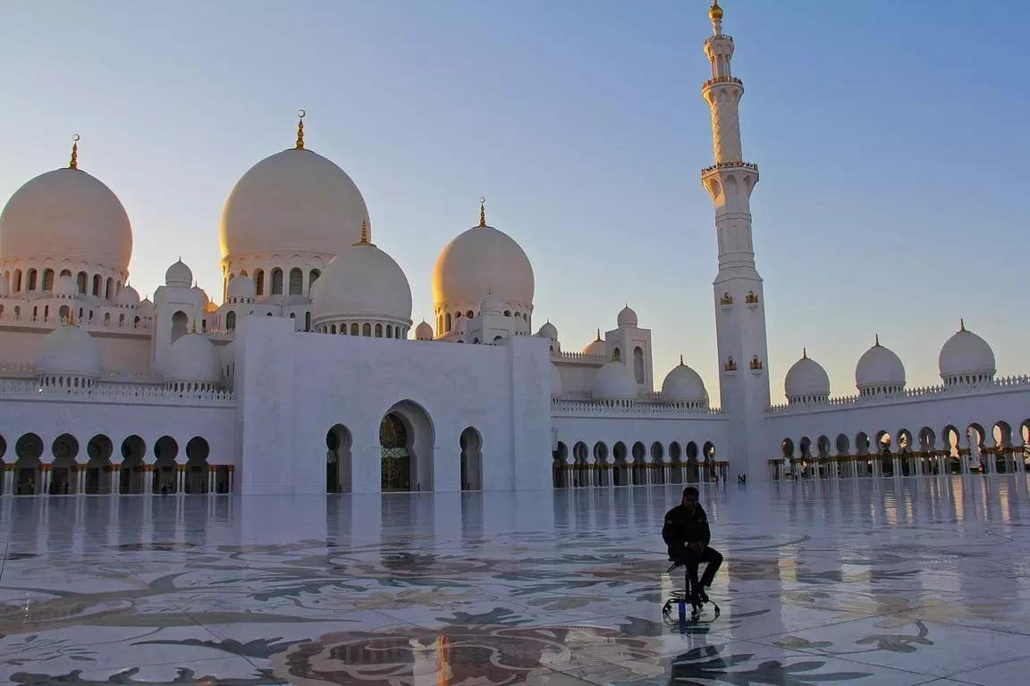 Faça uma excursão para um país oriental