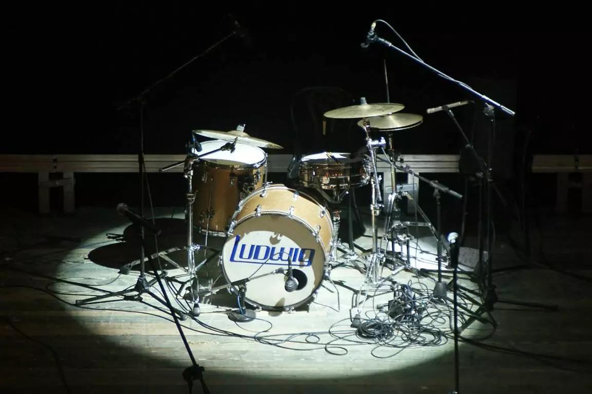 Aprenda percussão com músicas que gosta