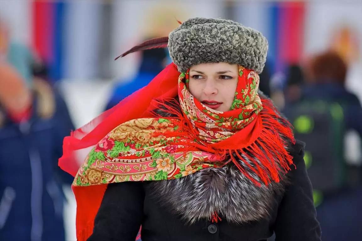 Faça aulas do idioma da Rússia