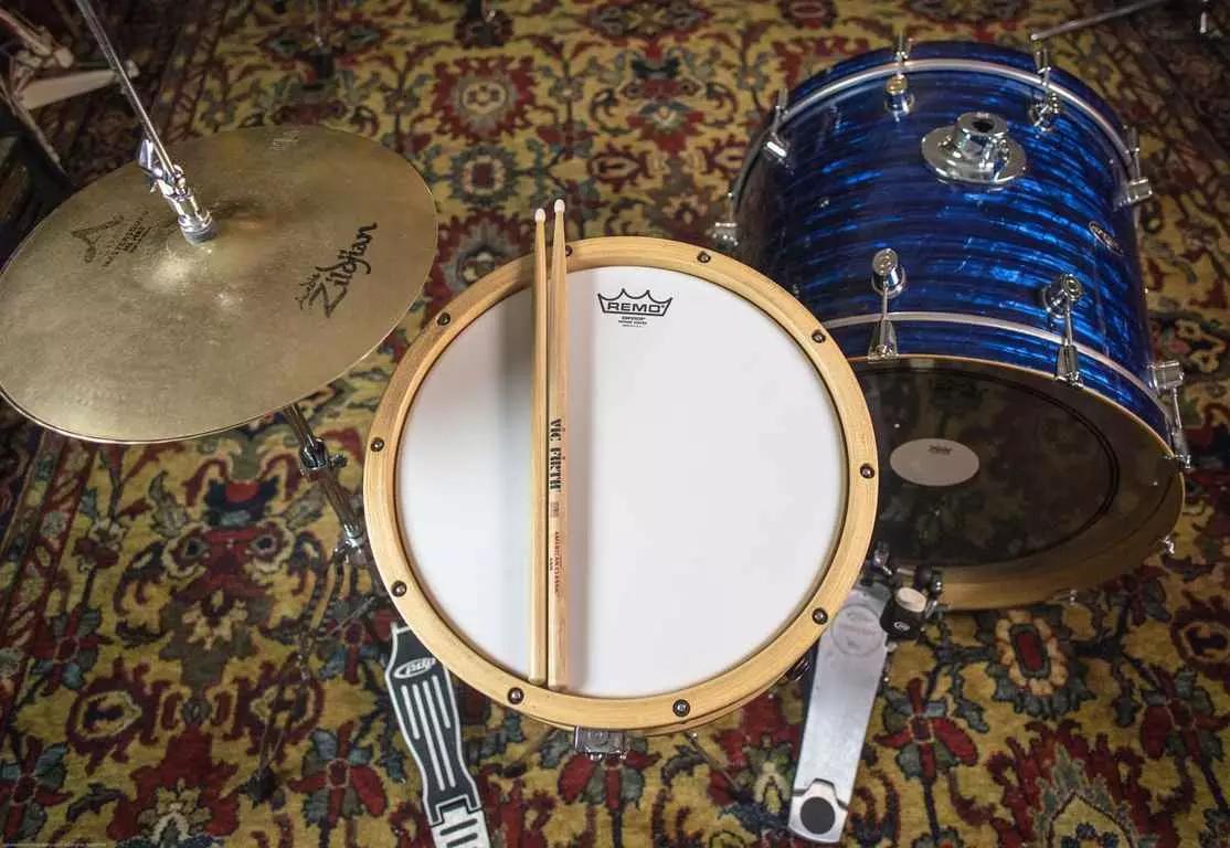 Aprenda a tocar percussão sem professor