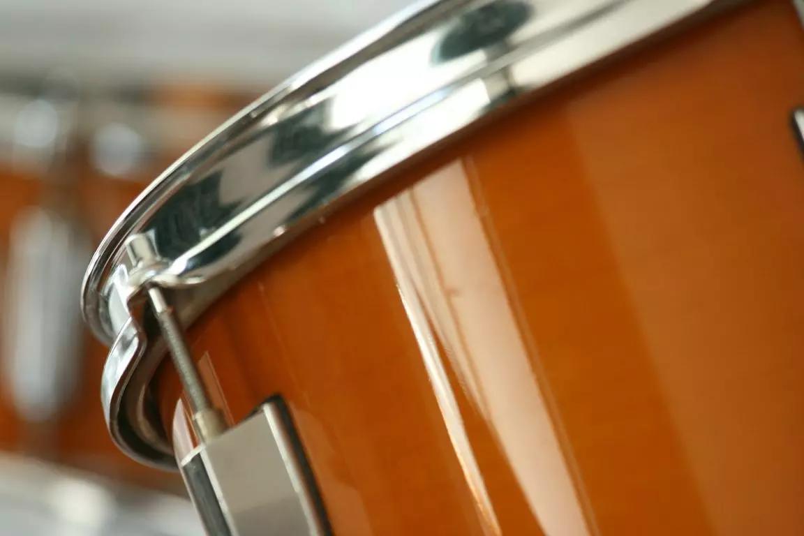 Dê aulas de percussão
