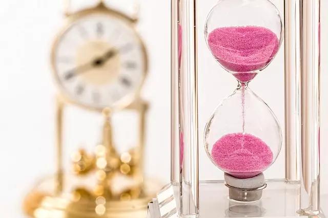 Alguns aprendizes têm mais facilidade para aprender línguas estrangeiras que outros.