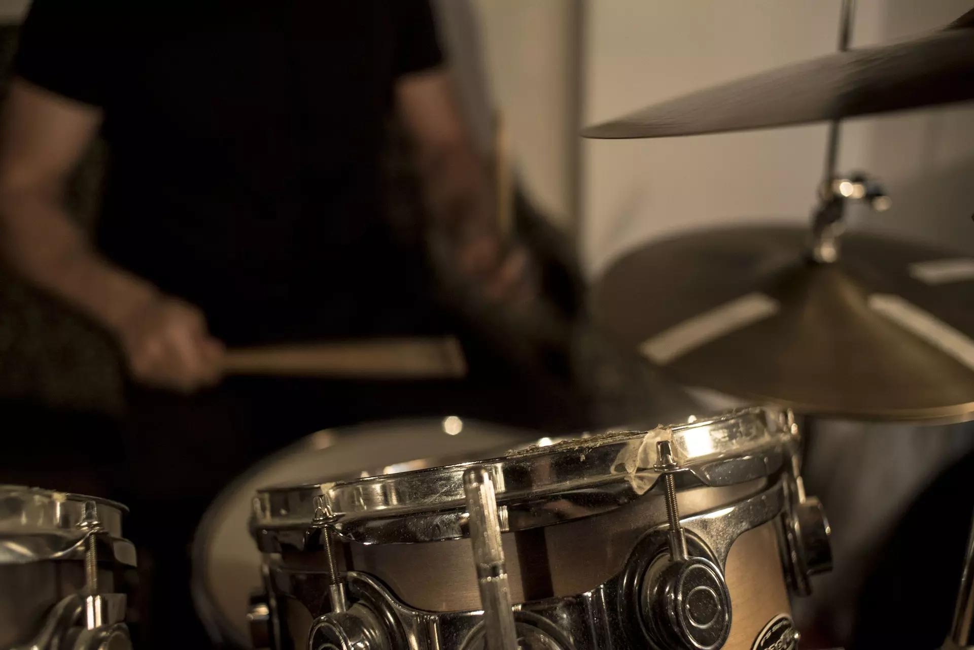Aprenda bateria no conservatório de música