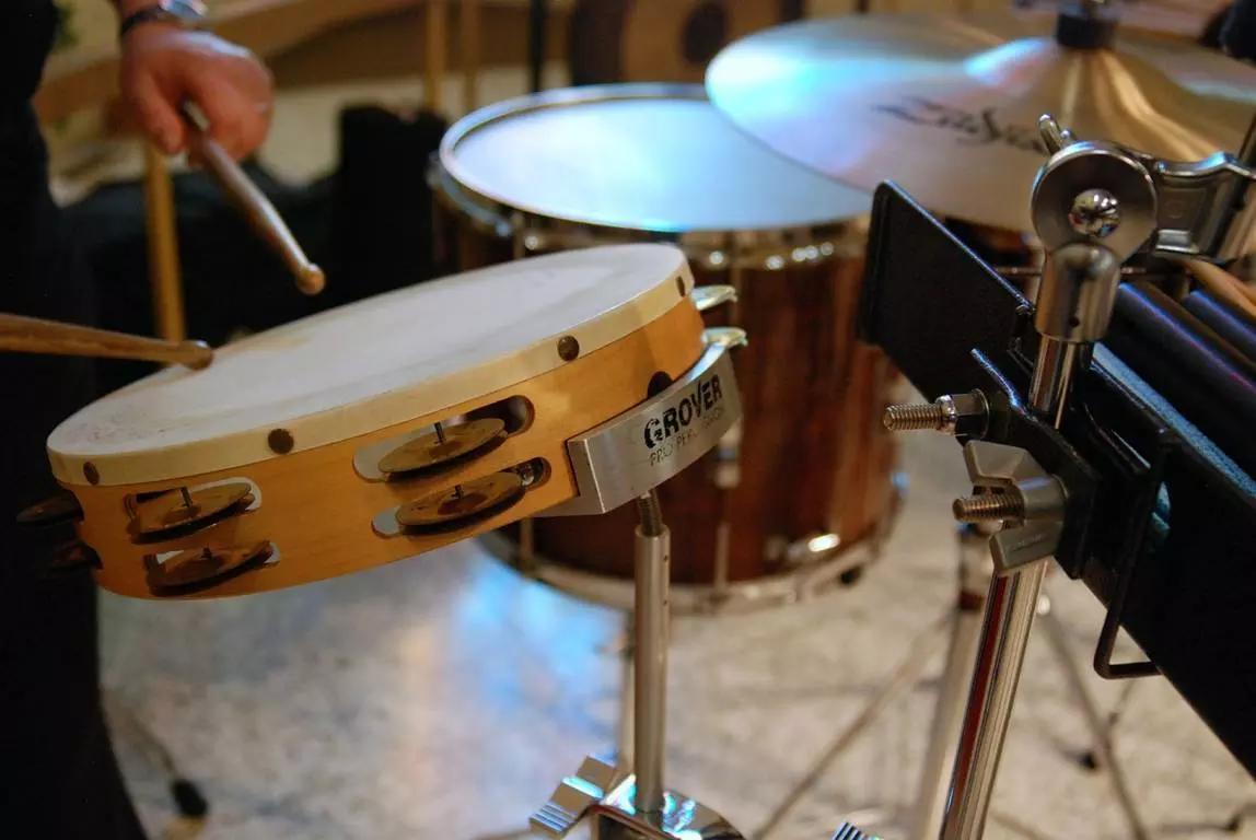 Toque bateria em casa