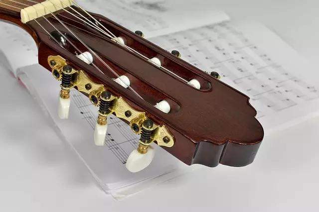 Facilidade para tocar guitarra