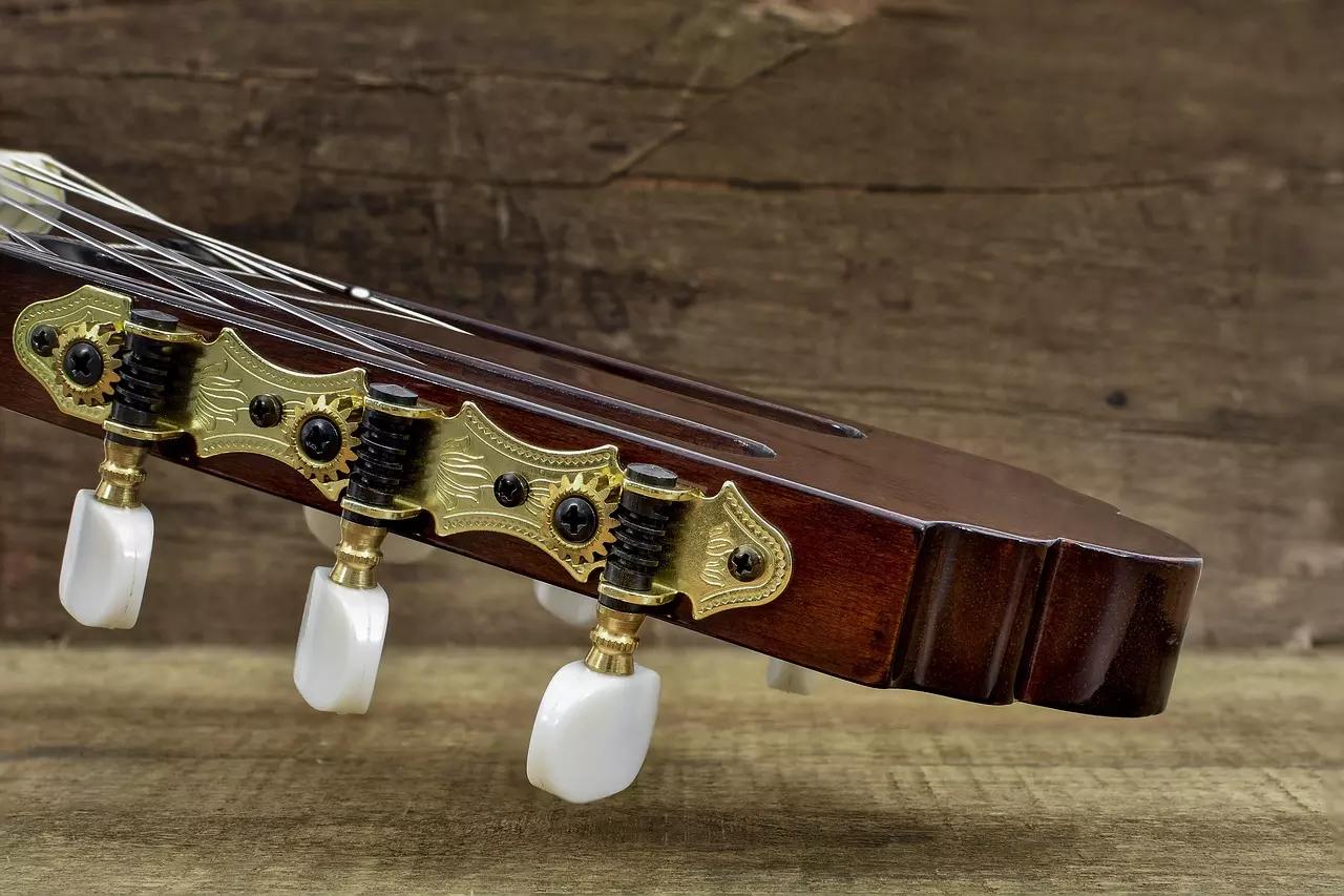 Onde encontrar partituras de violão gratuitas?