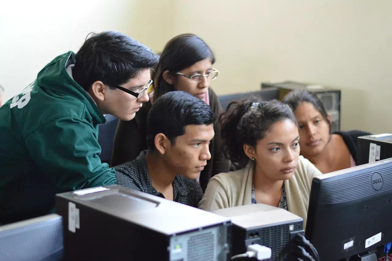 Em qual lugar ensinar para seus alunos?