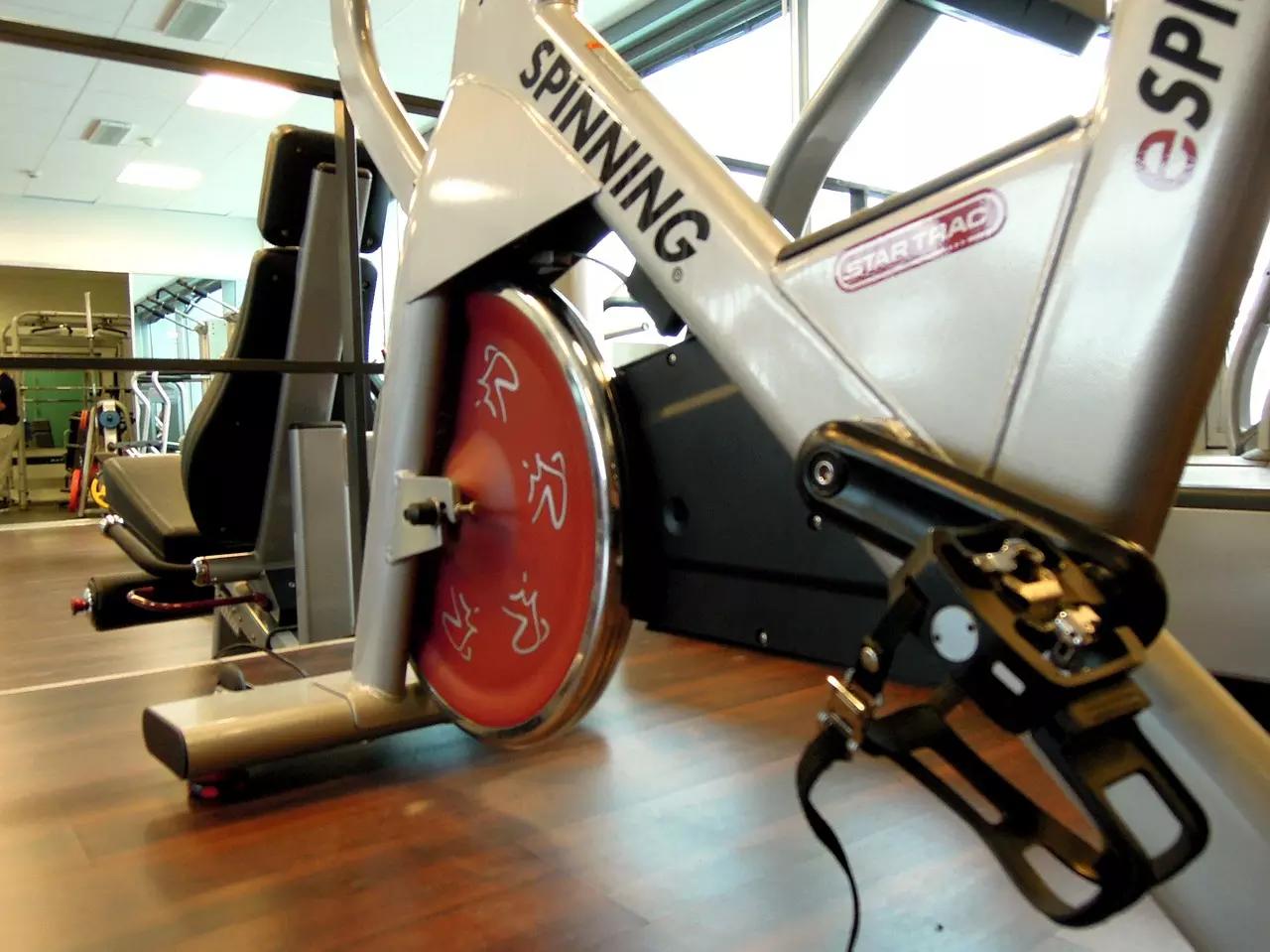 Spinning: benefícios, exercícios e dicas.