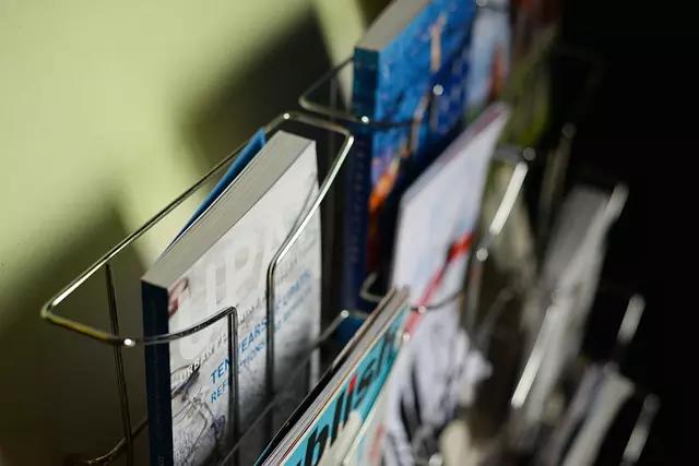 Que tal fazer um cartão postal com as principais informações sobre suas aulas de russo?