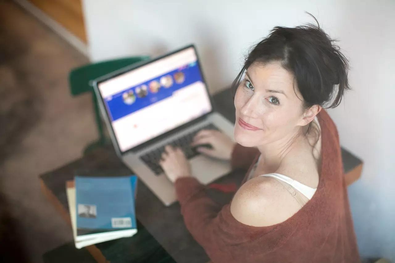 Diplomas e cursos para ser professor de PLE.