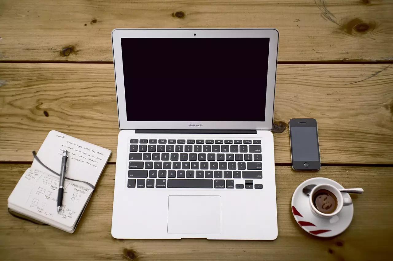 Os cursos de MOOC para se tornar bilíngue em italiano.