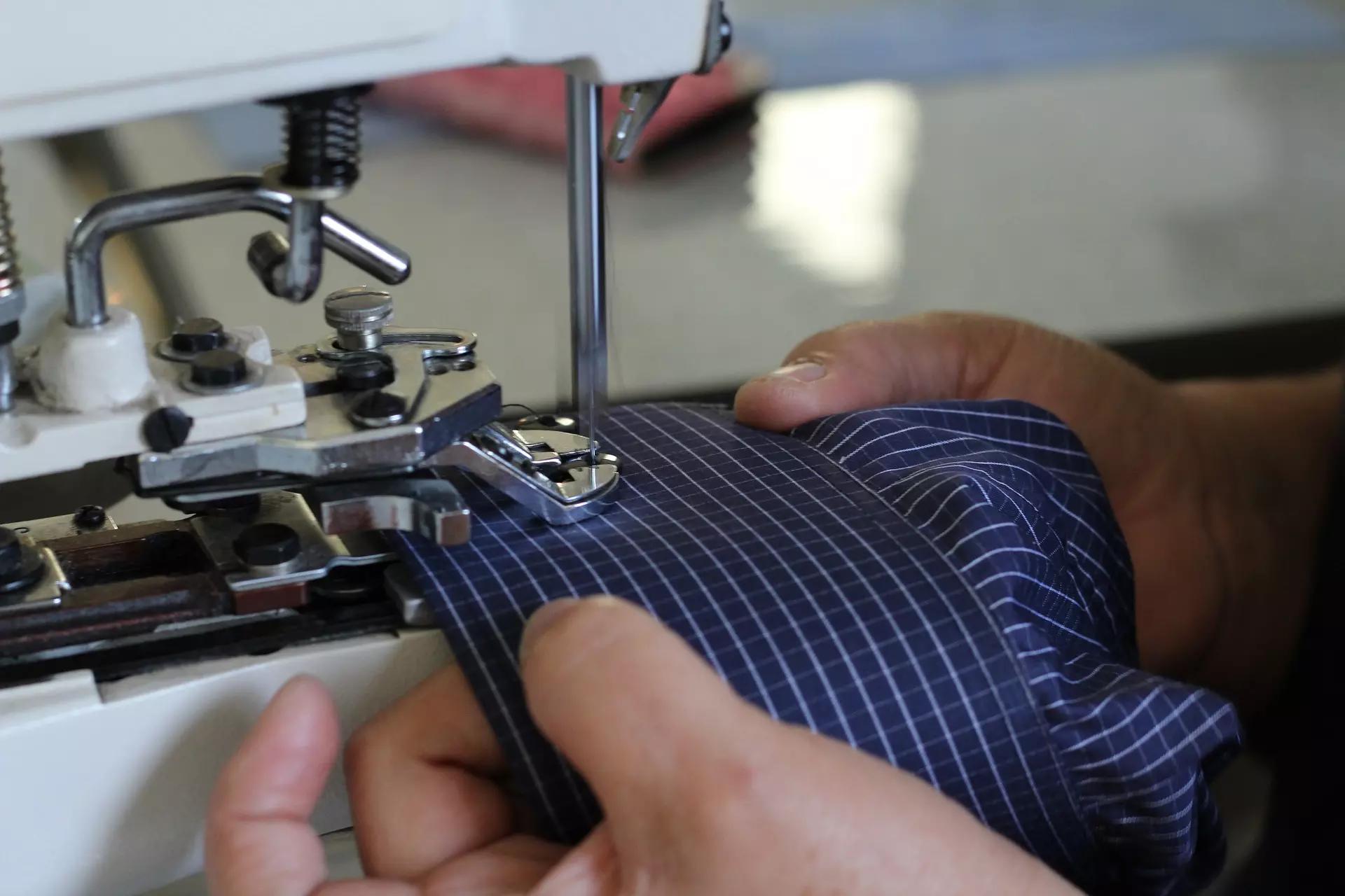 aprender a costurar manga de camisa