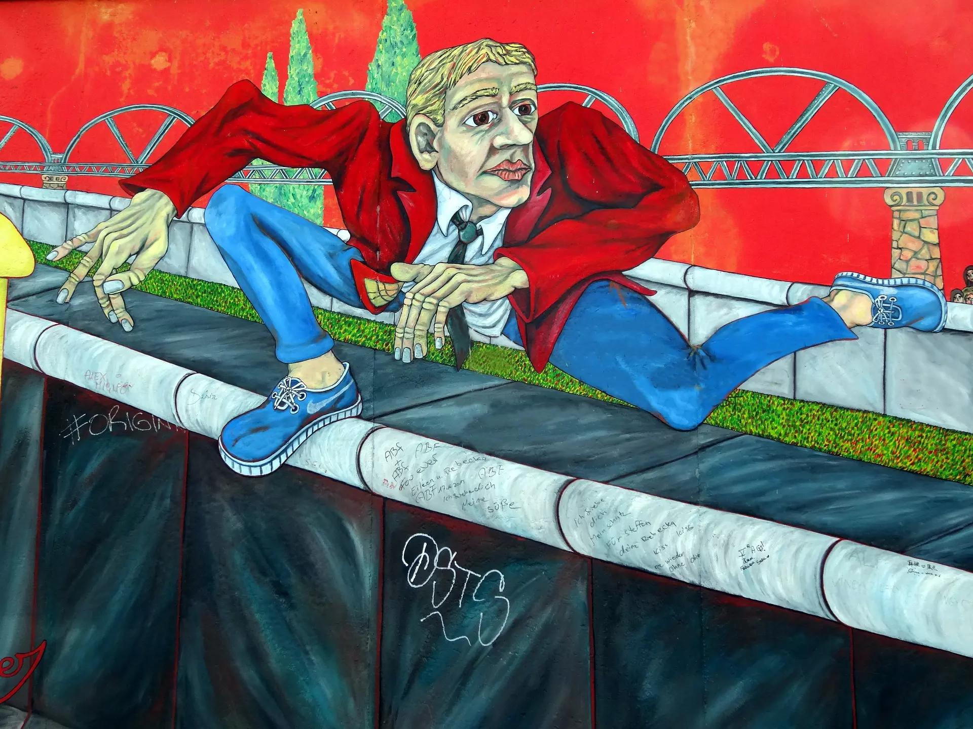 Em sua estadia em Berlim, visite o Muro de Berlim.