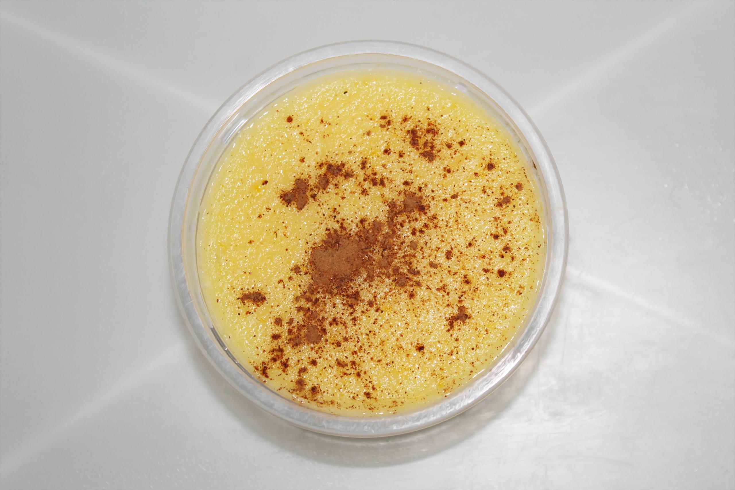 Canjica no plástico.