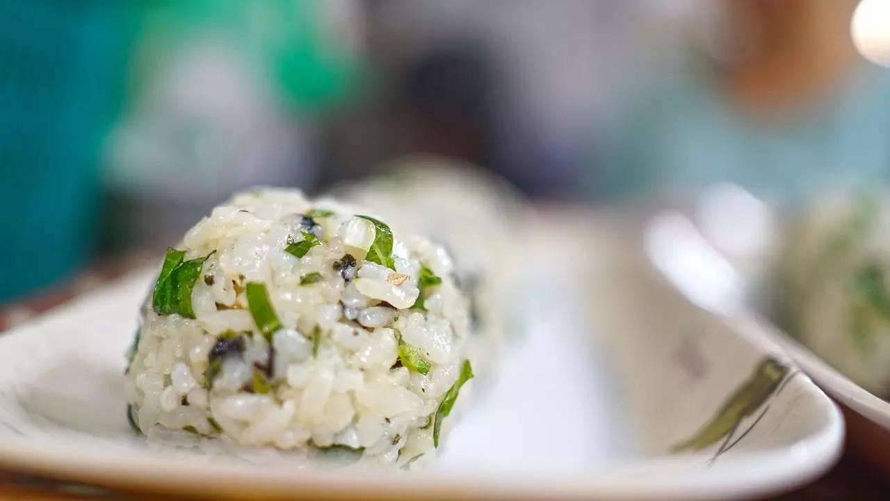 Nossas melhores receitas de onigiri!
