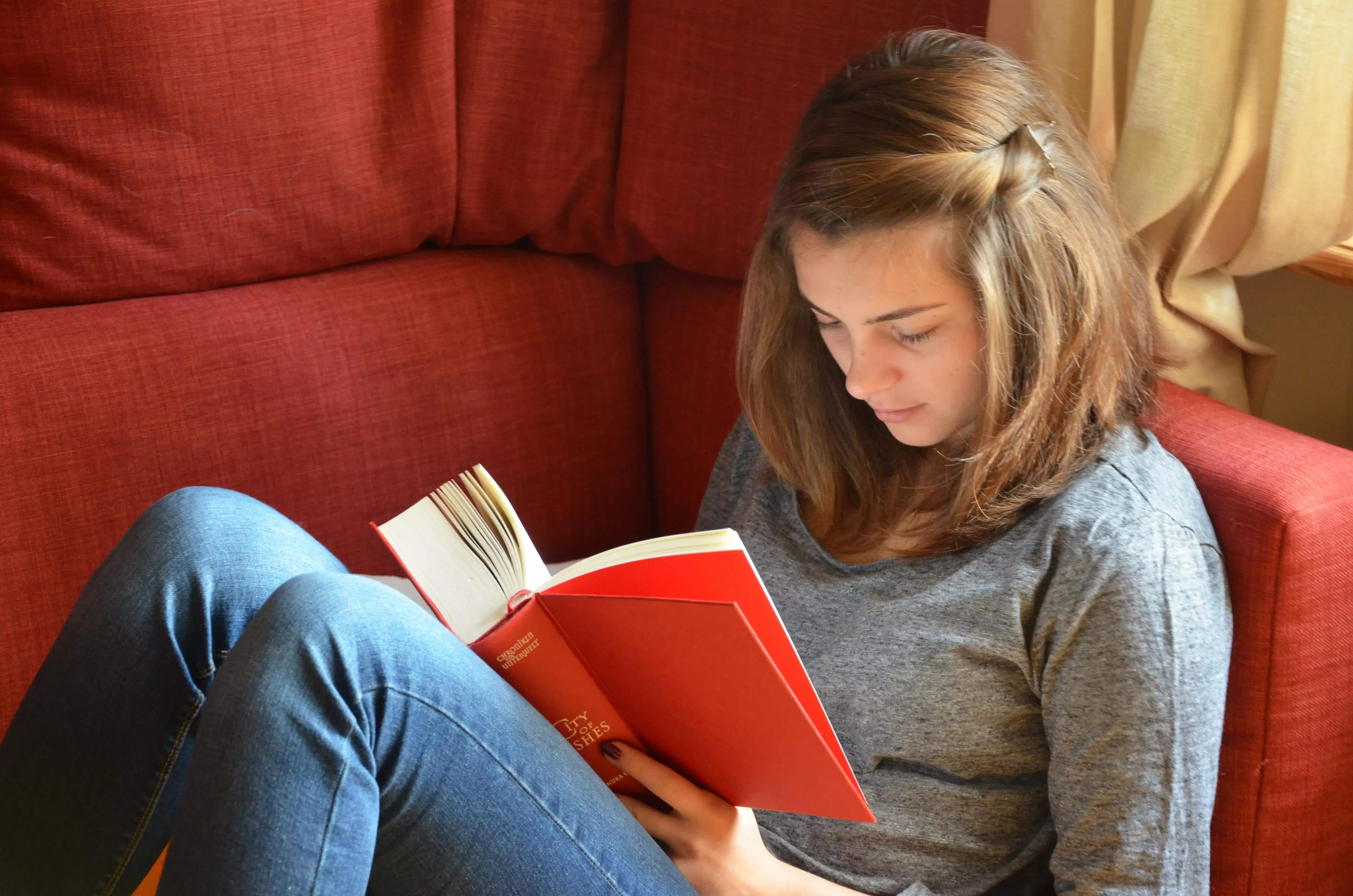 estudar latim com livros 
