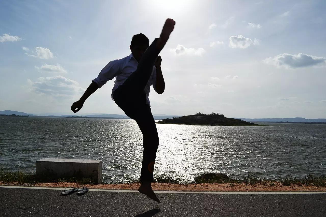 Use o boxe como "válvula de escape", aliviando o estresse do dia a dia.