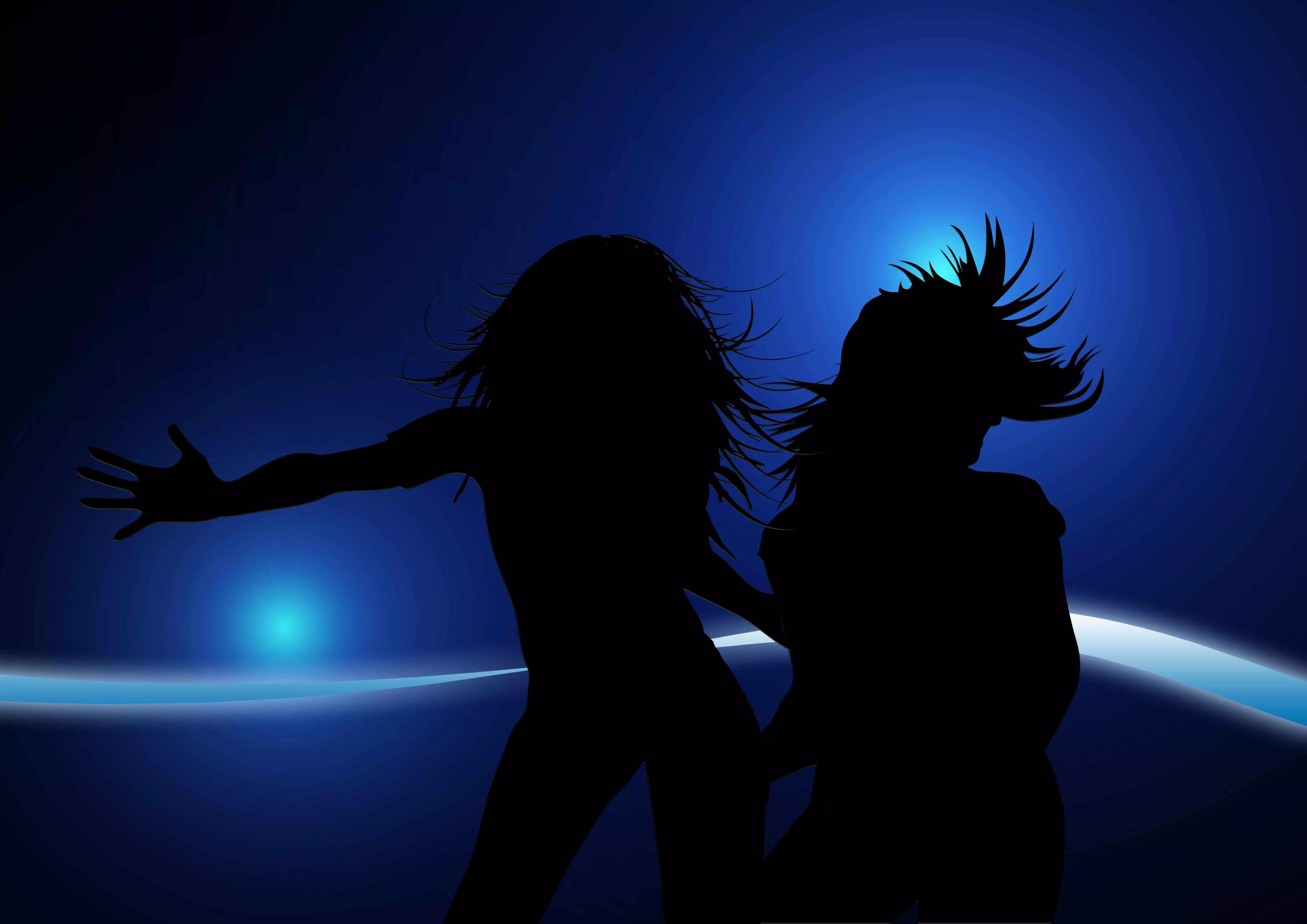 mulheres dançando funk