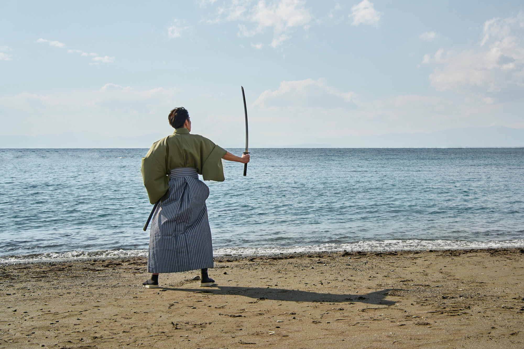 Samurai com uma espada.