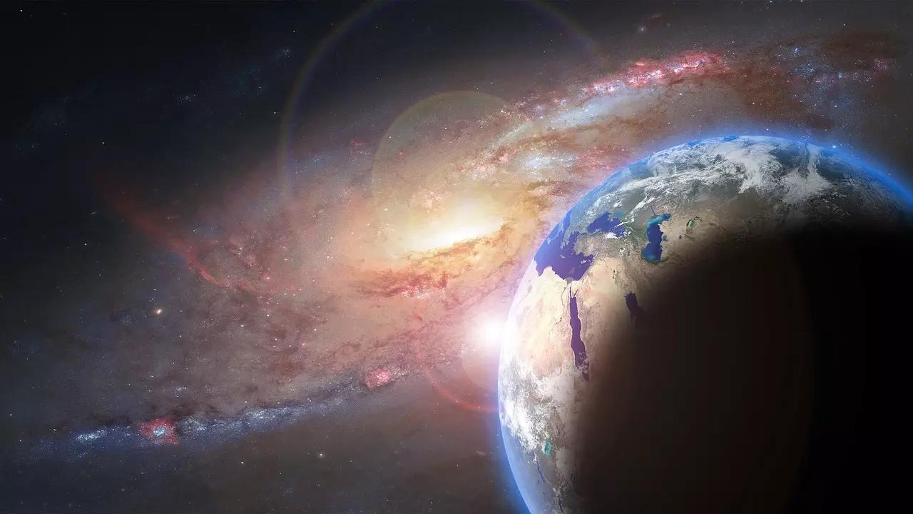 O modelo heliocêntrico é centrado no sol.