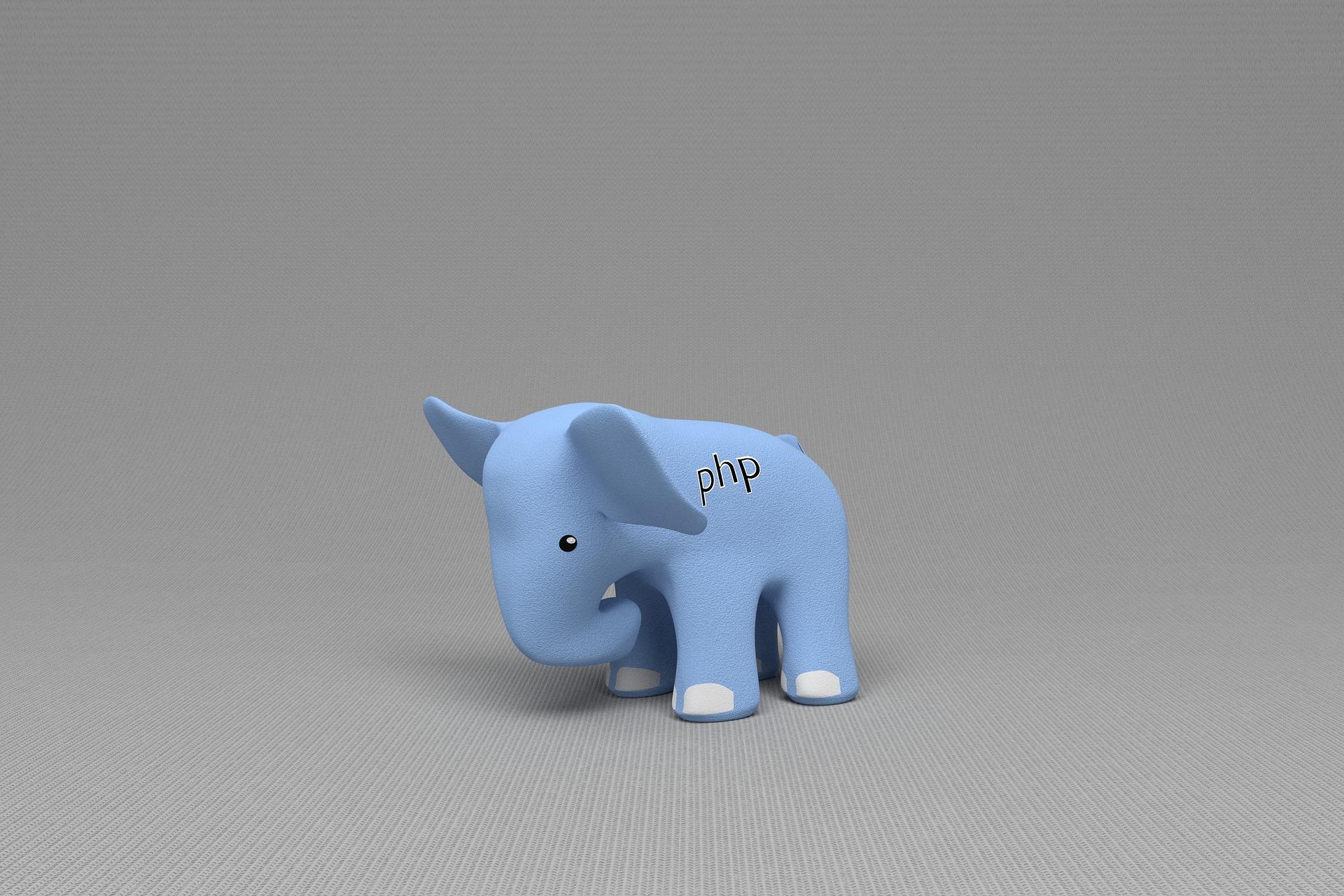Elefante de pelúcia azul tendo escrito no corpo