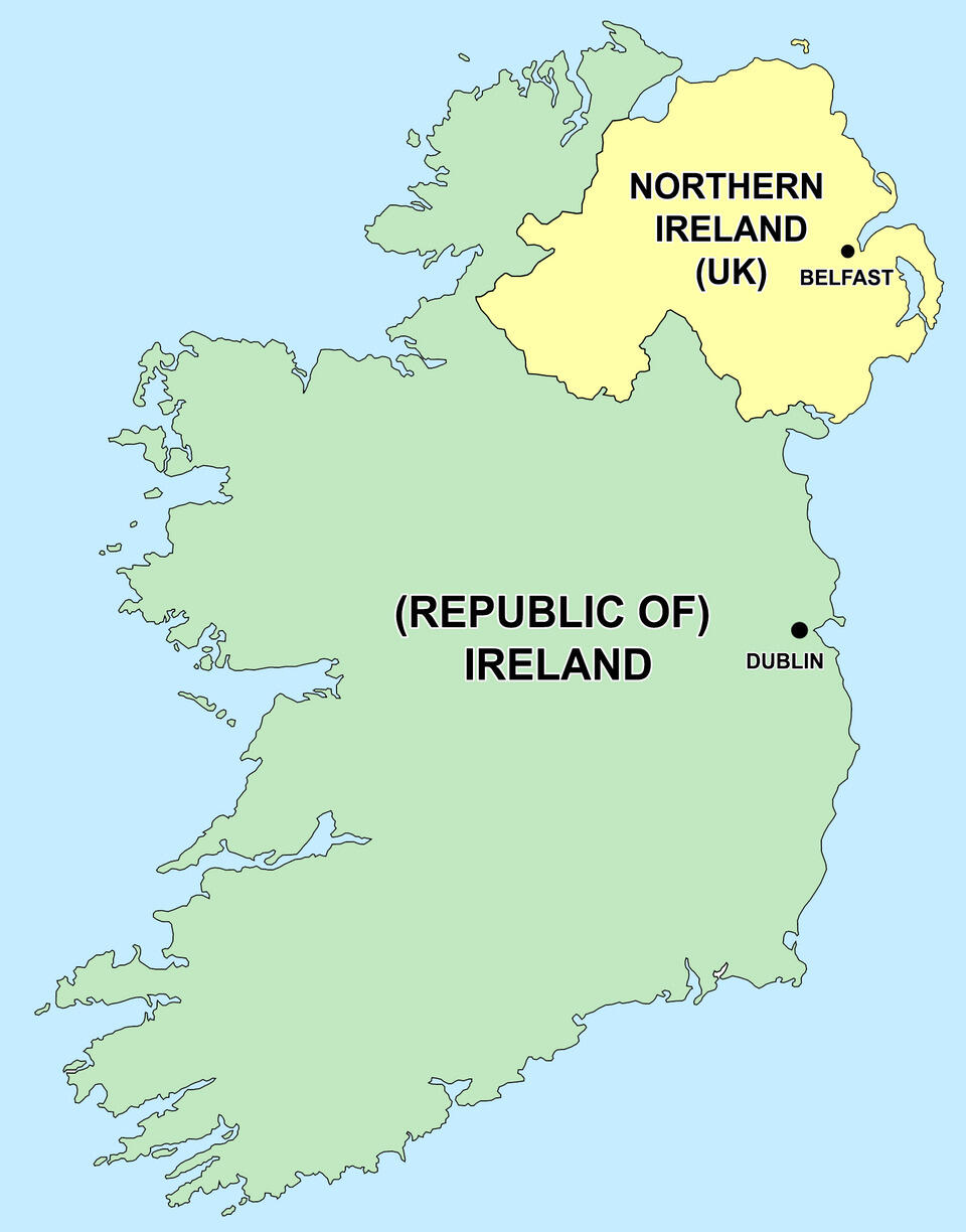 Mapa da divisão da Irlanda do Norte e República da Irlanda.