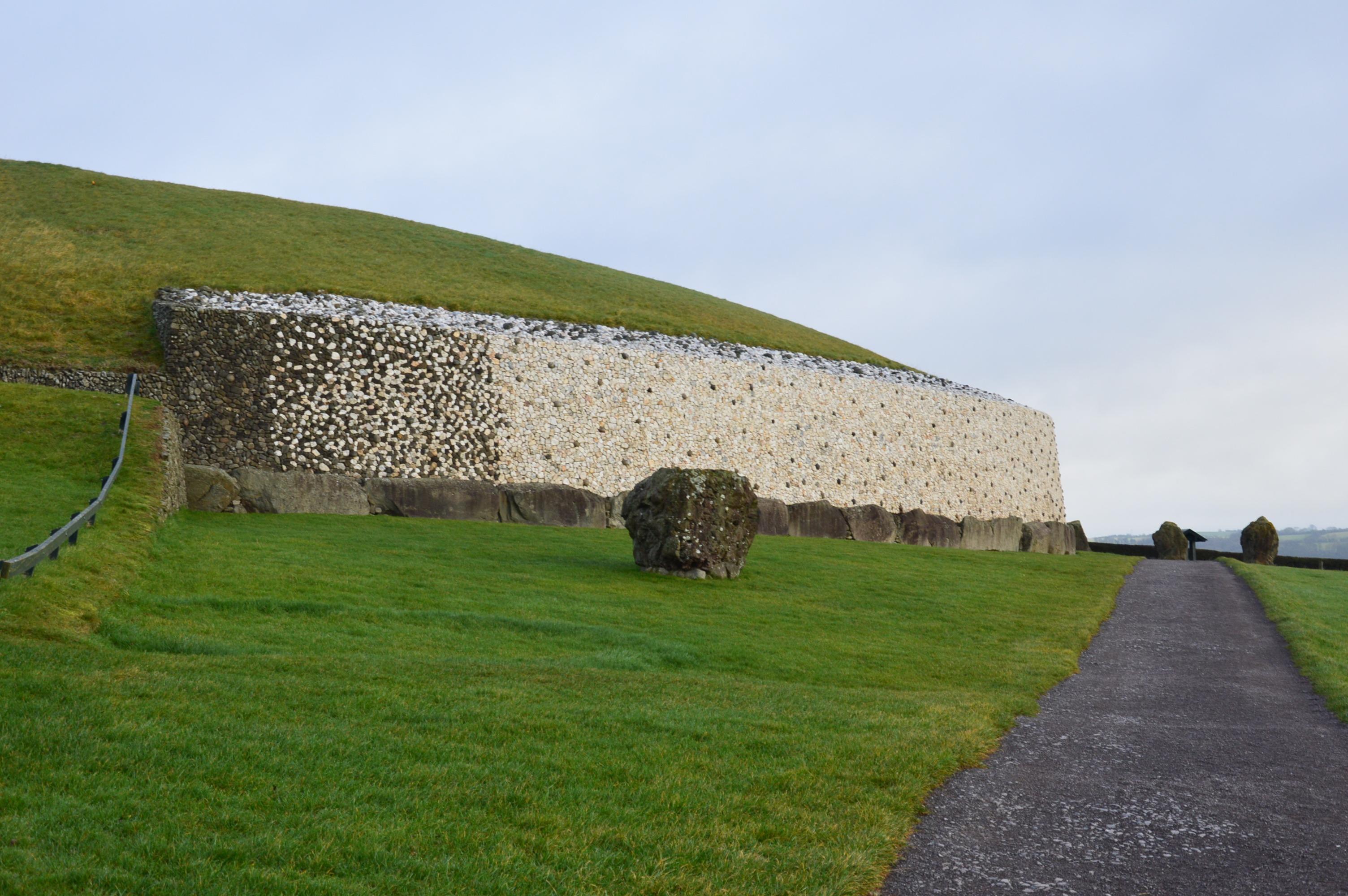 newgrange na Irlanda