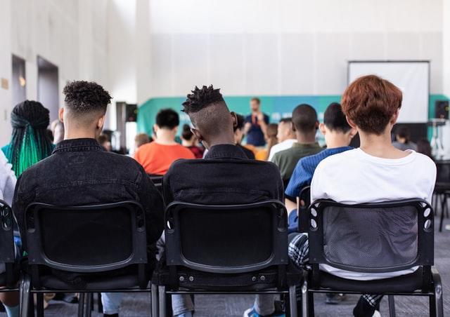 Alunos em sala de aula