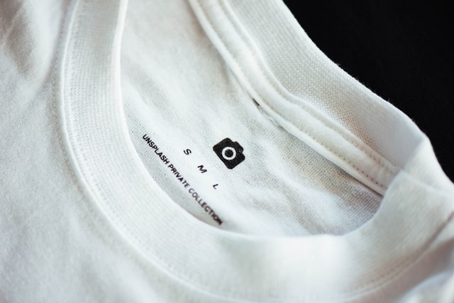 Gola redonda camiseta branca