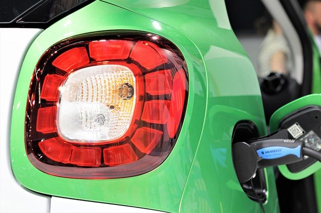Farol traseiro de um carro eletrico