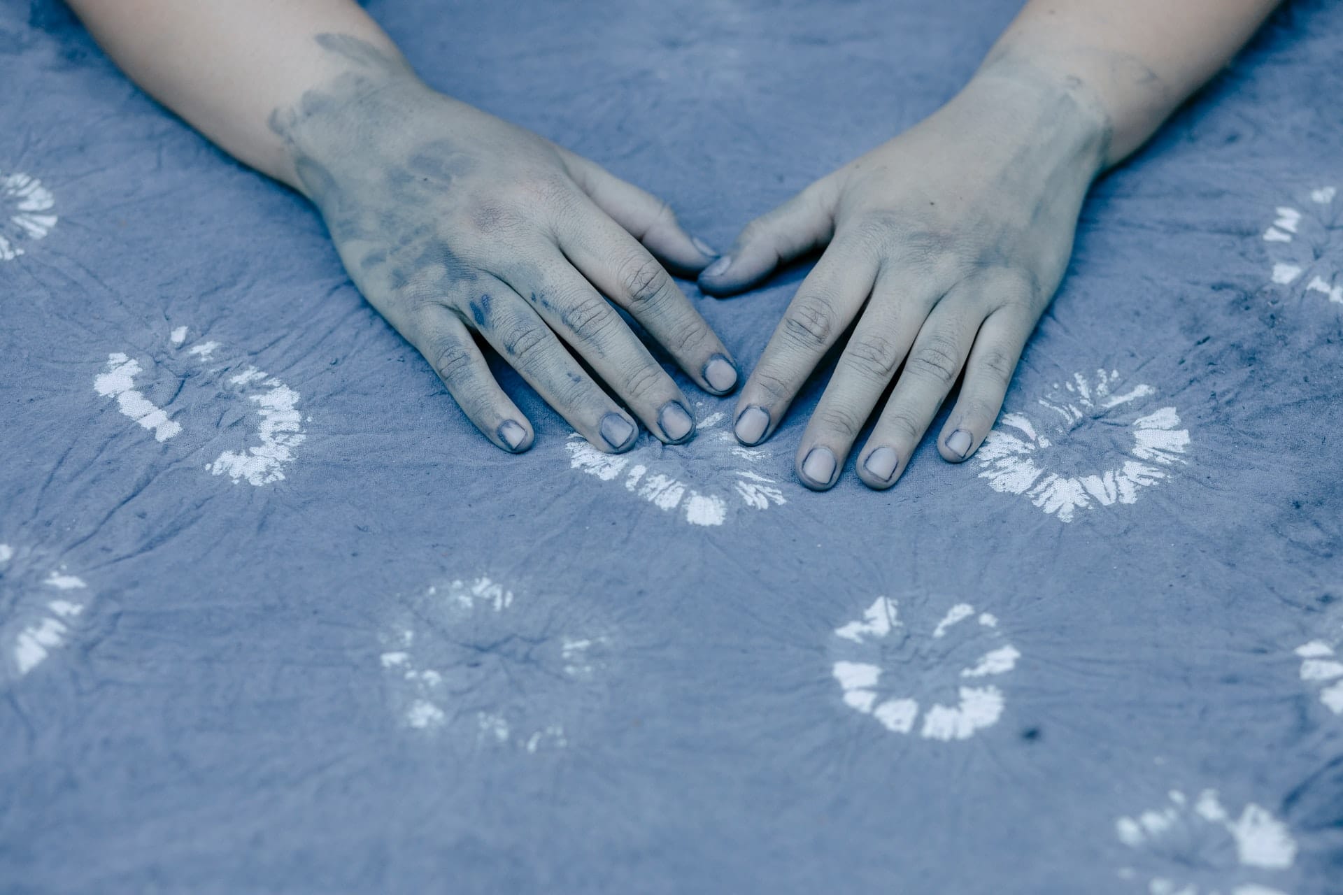 Mãos na tinta