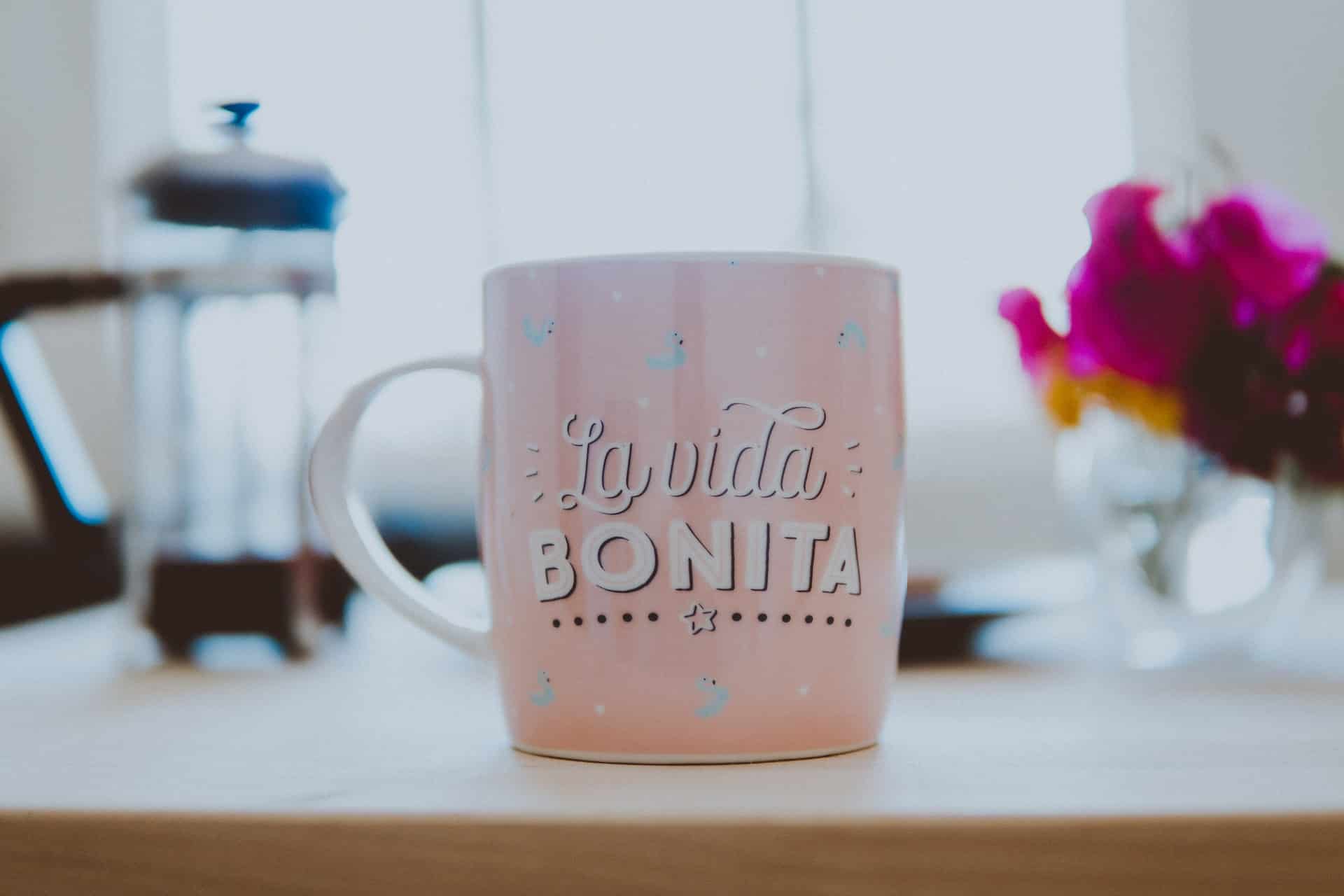 Caneca motivacional em espanhol