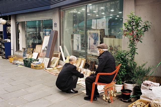 Livros à venda em Insadong