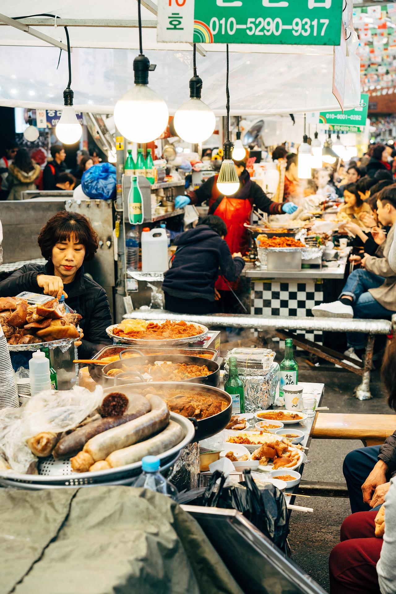 Mercado de rua coreano.
