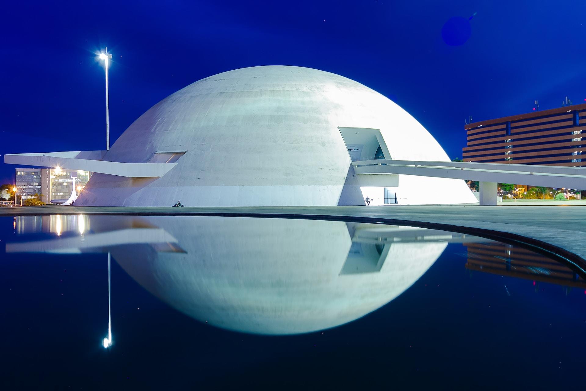 Imagem do Museu Nacional da República em Brasília.