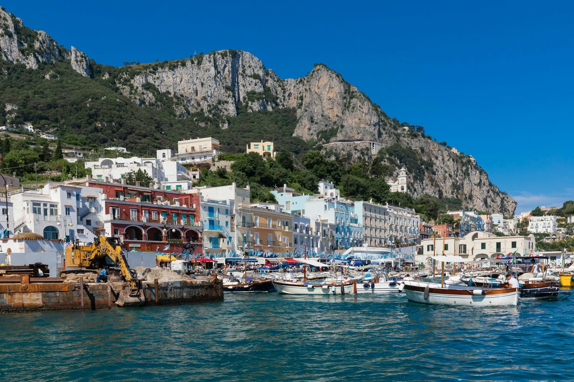 Praia na ilha italiana.