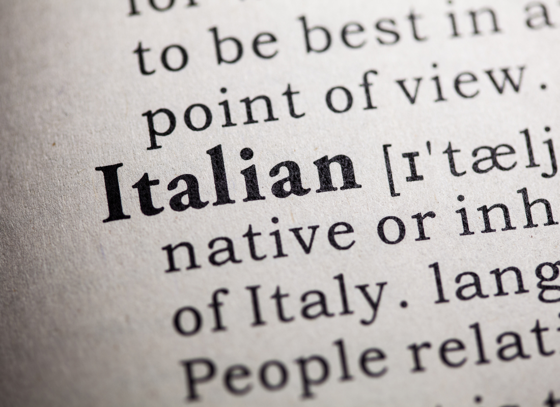 pagina de dicionário com destaque para a palavra italiano