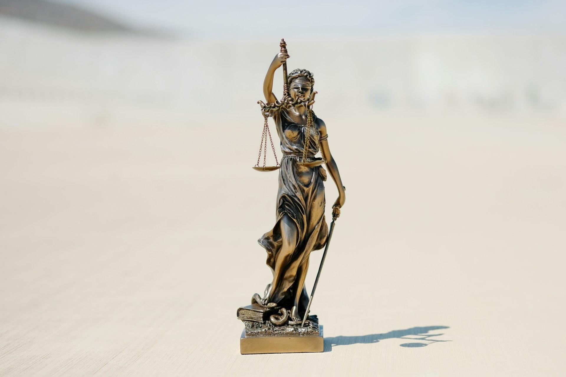 Estátua da justiça.