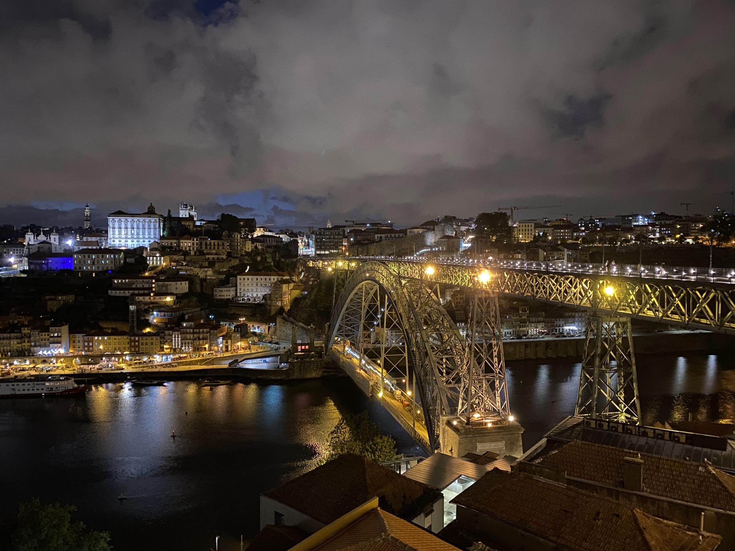 Ponte Dom Luís no Porto/Gaia, vista noturna