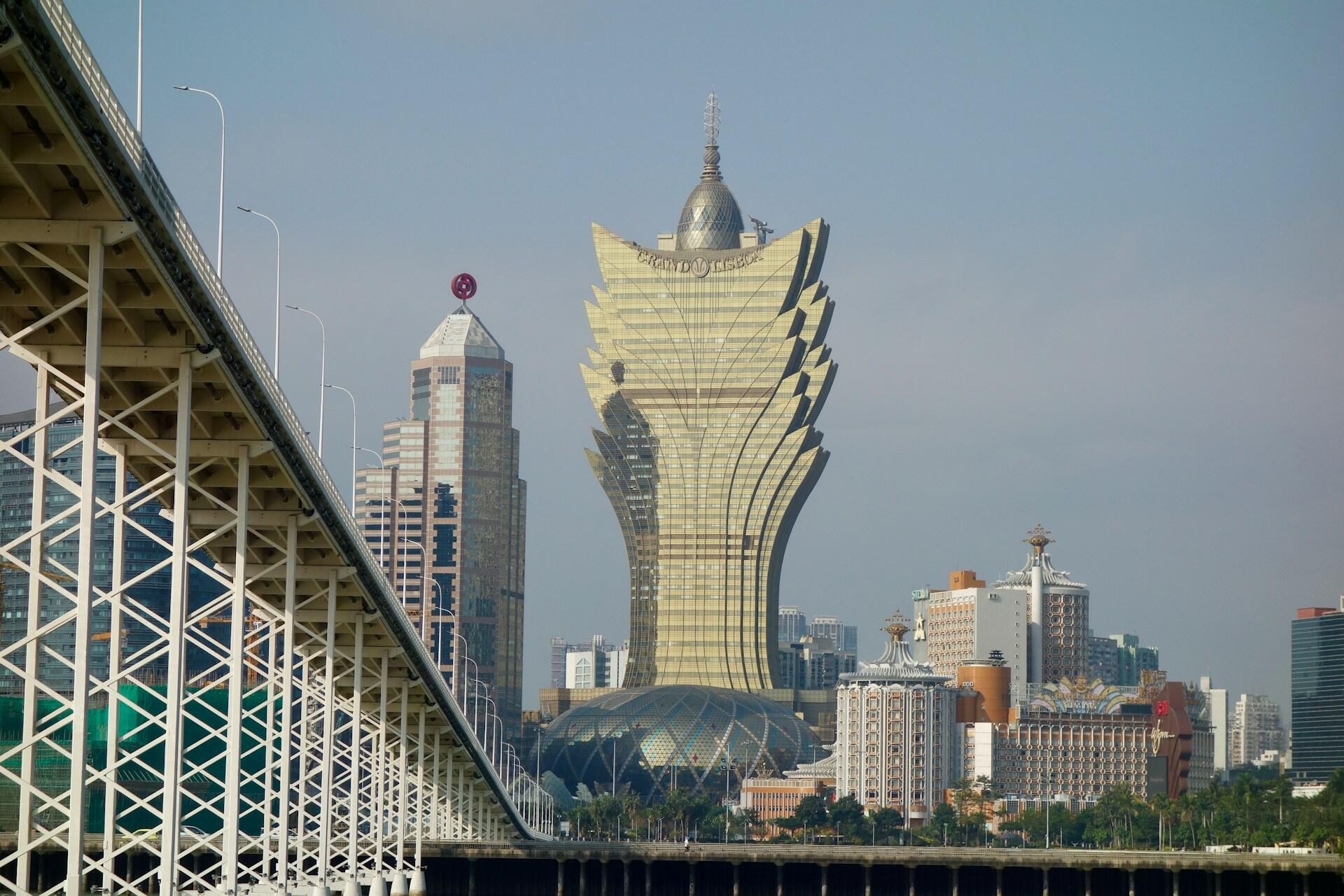 Foto de Macau com destaque para a Torre de Macau.