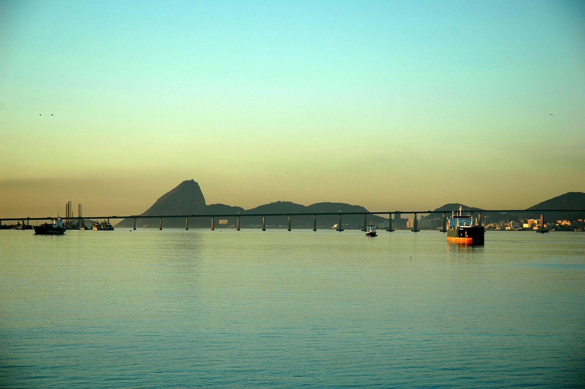 Imagem da ponte Rio Niterói