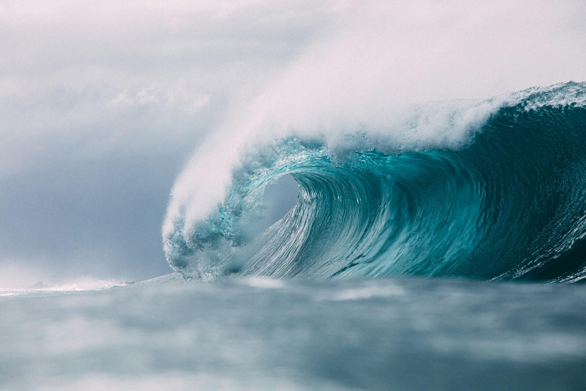 Imagem de uma grande onda